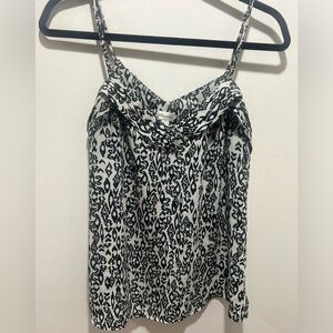 dDYNAMITE BRAND size M thin strap tank top with black and white geometric design